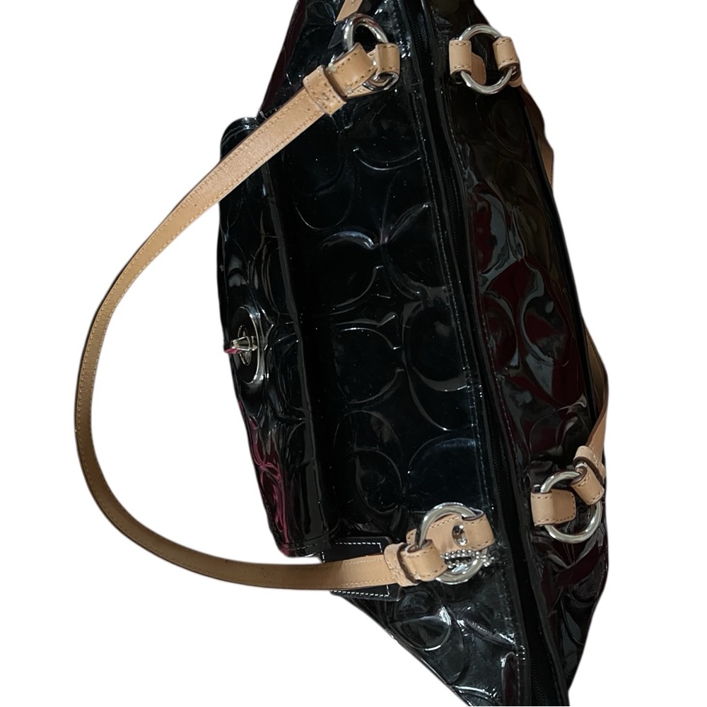 ***SOLD***Coach Patent Leather Signature Embossed Tote Handbag - Picture 6 of 10